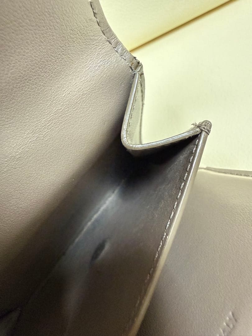 CELINE セリーヌ スモール トリフォールド ウォレット　ペブル