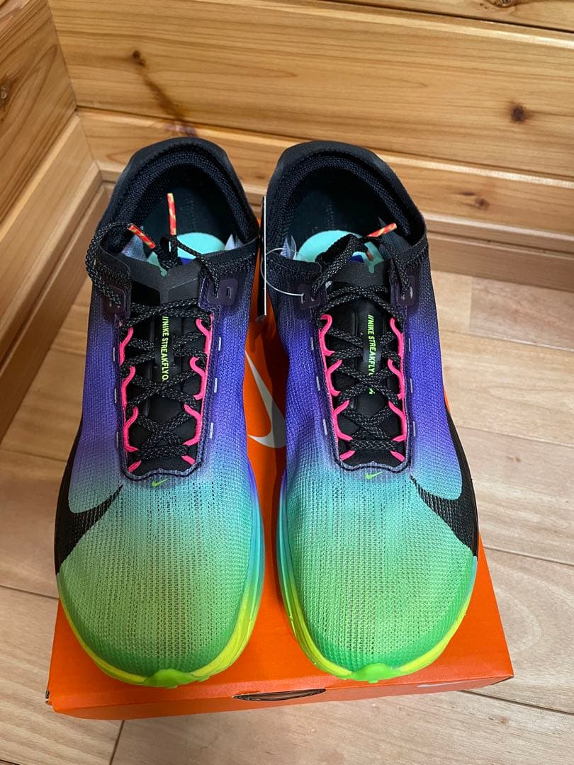 ズームストリークフライ2 GLAM メンズ　25.5