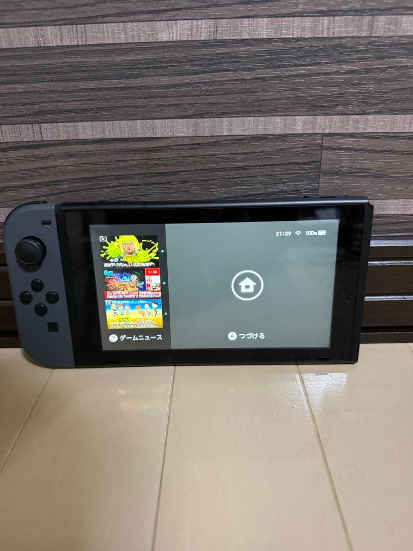 Nintendo Switch 本体　右のジョイコン無しです