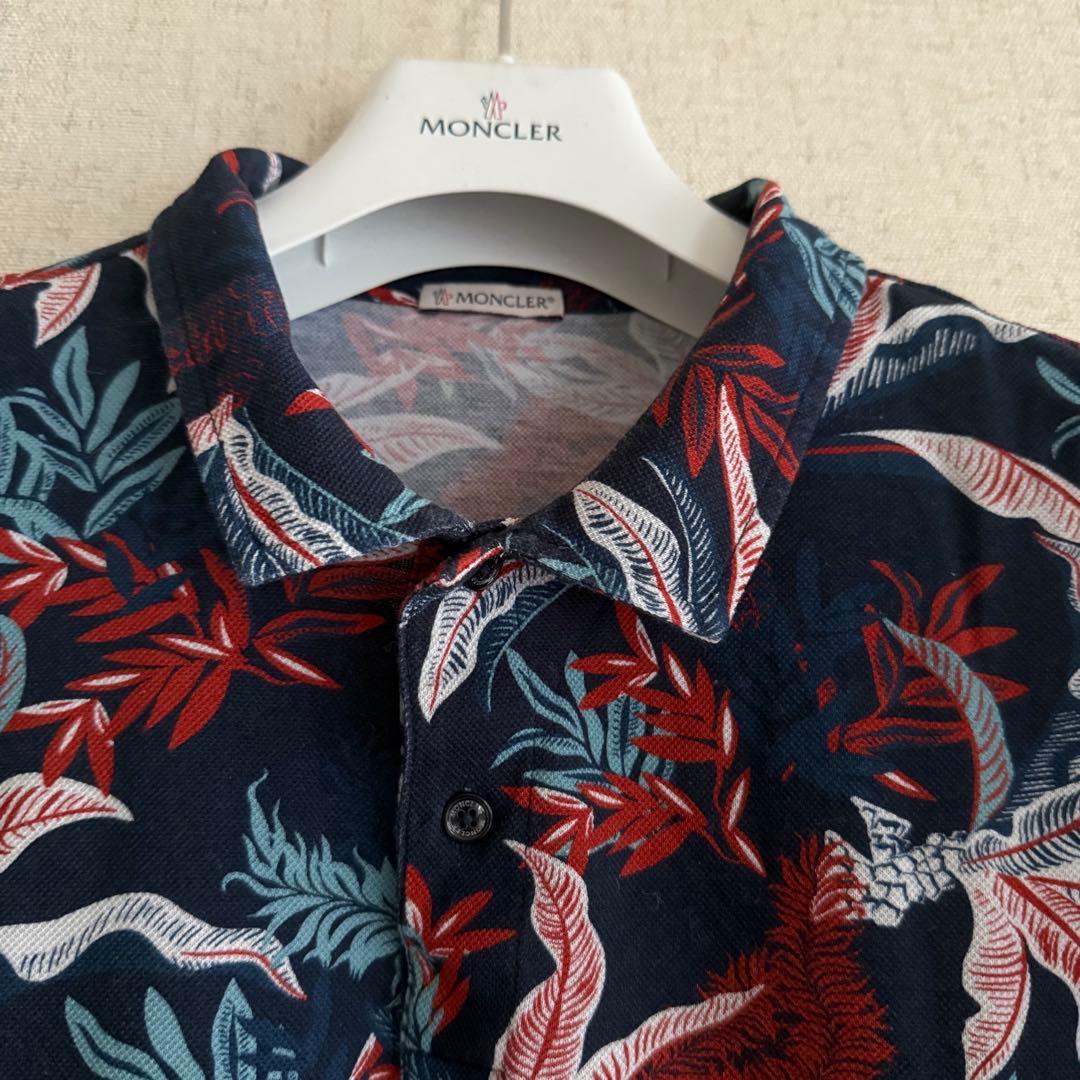 お取り置き中⭐︎モンクレール ポロシャツ メンズ Mサイズ ネイビー ワッペン