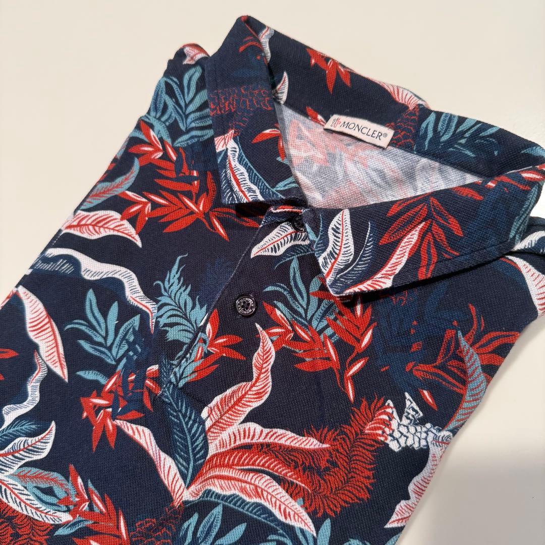 お取り置き中⭐︎モンクレール ポロシャツ メンズ Mサイズ ネイビー ワッペン