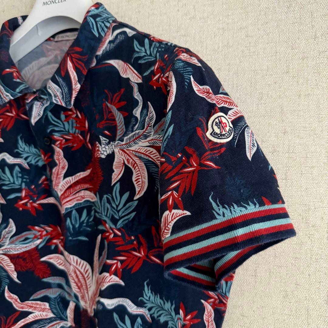 お取り置き中⭐︎モンクレール ポロシャツ メンズ Mサイズ ネイビー ワッペン