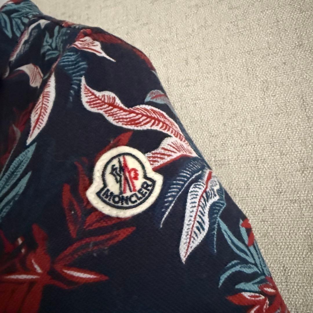 お取り置き中⭐︎モンクレール ポロシャツ メンズ Mサイズ ネイビー ワッペン