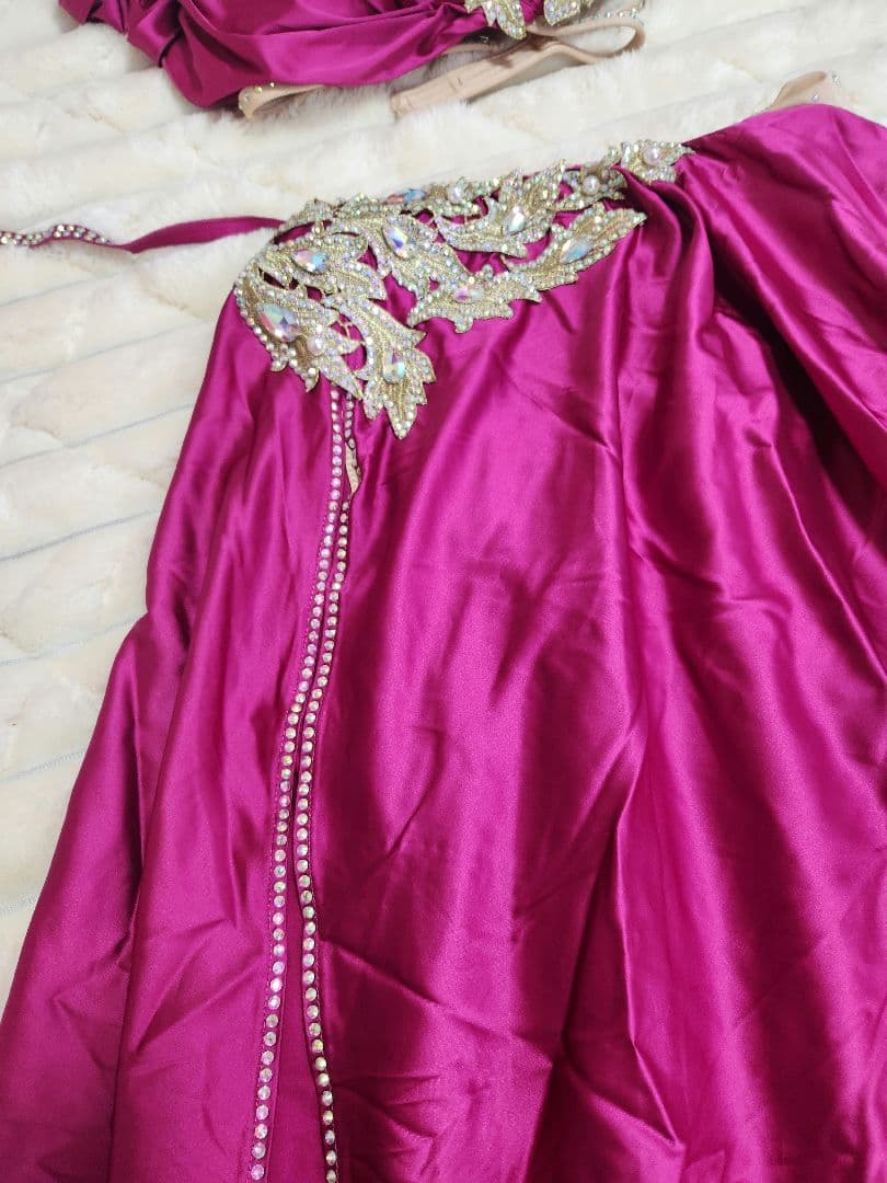 美品　ベリーダンス　オリエンタル　衣装　ピンク