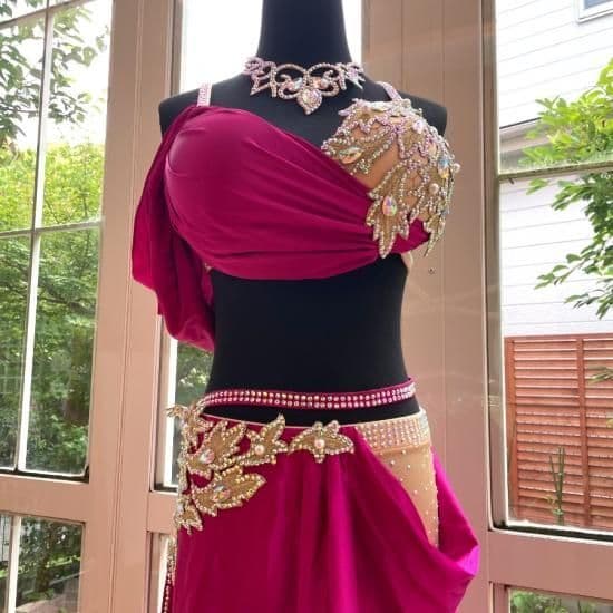 美品　ベリーダンス　オリエンタル　衣装　ピンク