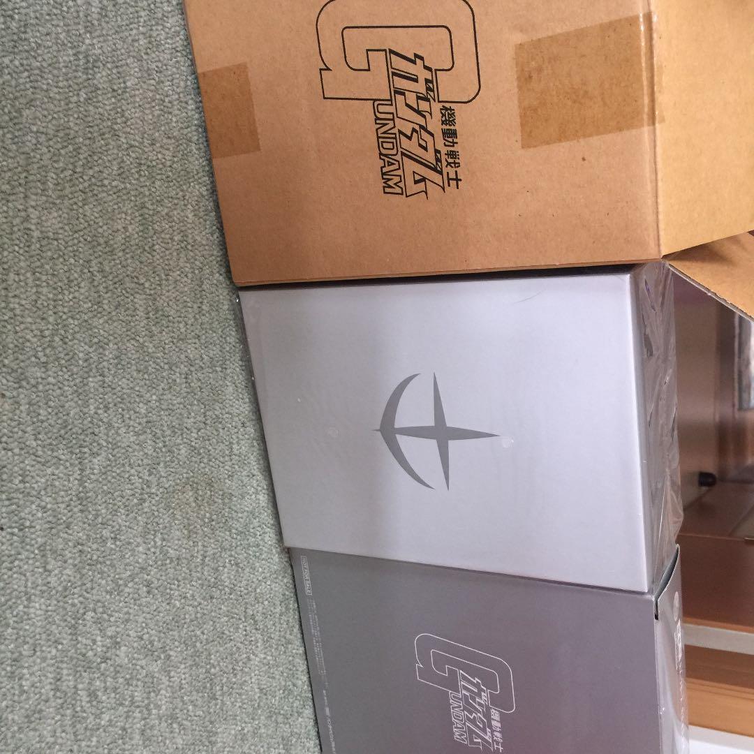 最終値　機動戦士ガンダム DVD-BOX 1〈初回限定生産・6枚組〉