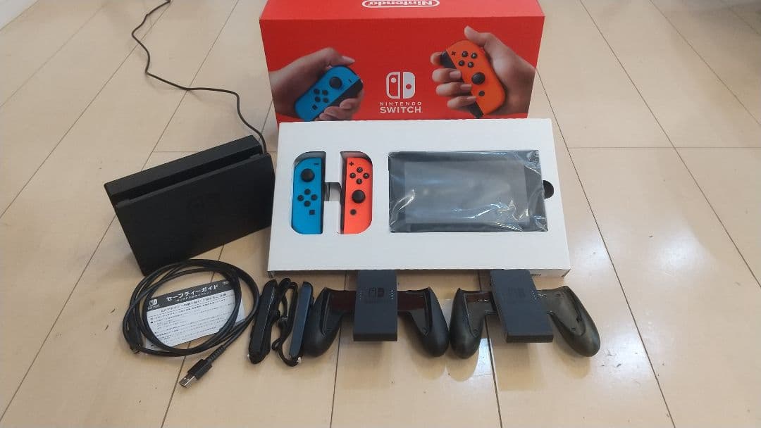 Nintendo Switchセット+Joy-Con充電グリップ1個 通電確認済
