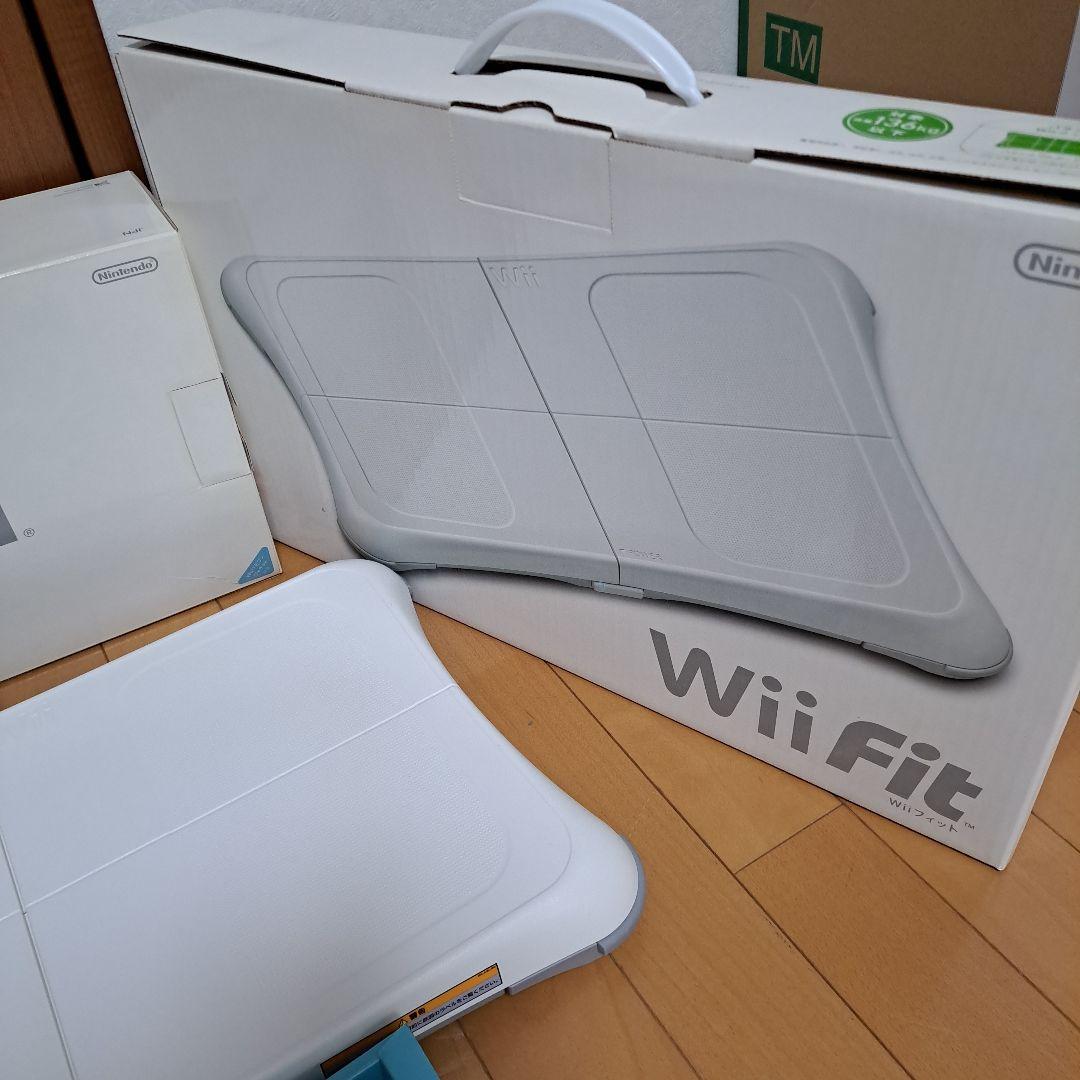 Wii Fit　ボード　本体　ソフト　リモコン