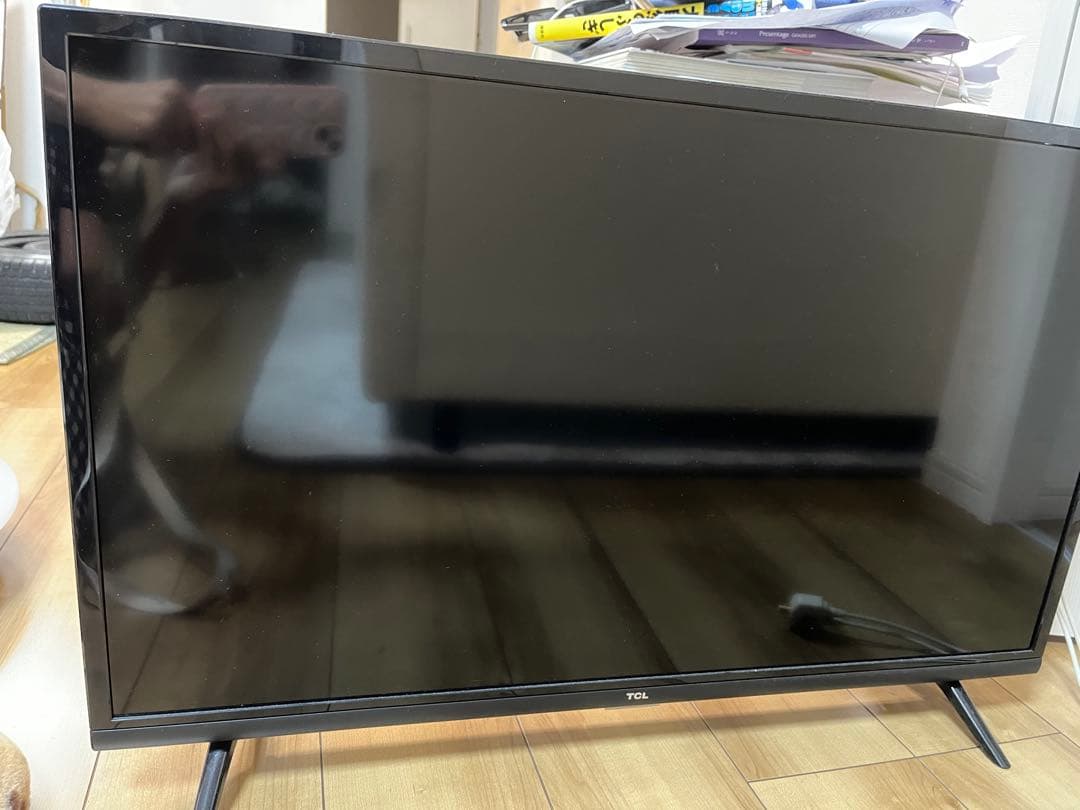 TCL テレビ　台もつきます！