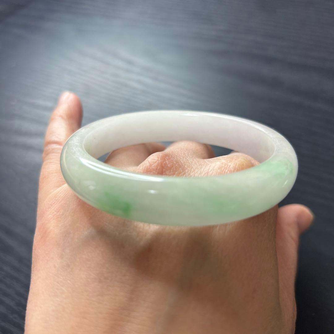 L735）天然ヒスイバングル