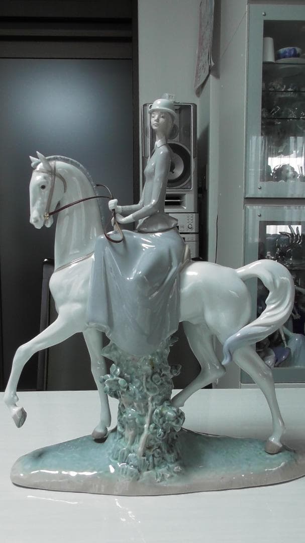 LLADRO　リヤドロ　【白い馬の少女】11　45ｃｍ　リアドロ 　　L476