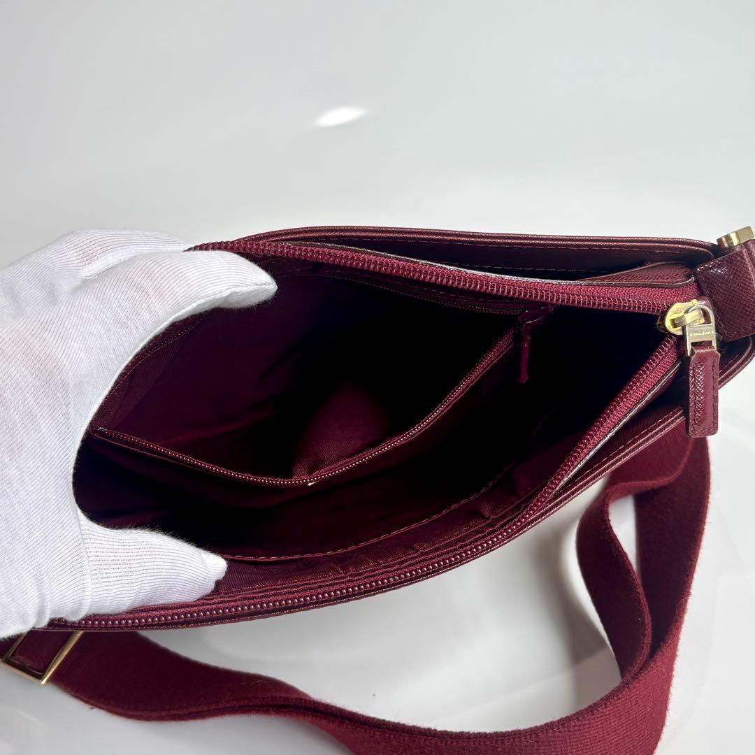 美品 バーバリー ノバチェック ショルダーバッグ レザー キャンバス