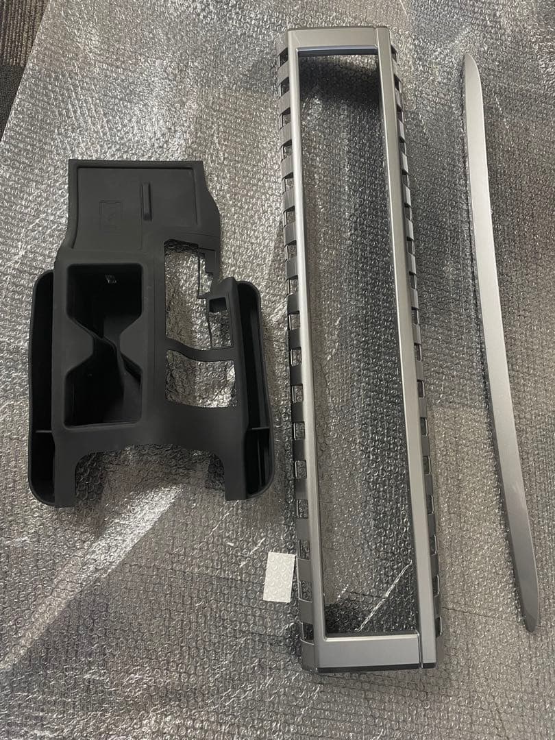 最終値下げ『純正』トヨタ ランドクルーザー250用 フロントグリル等4点セット