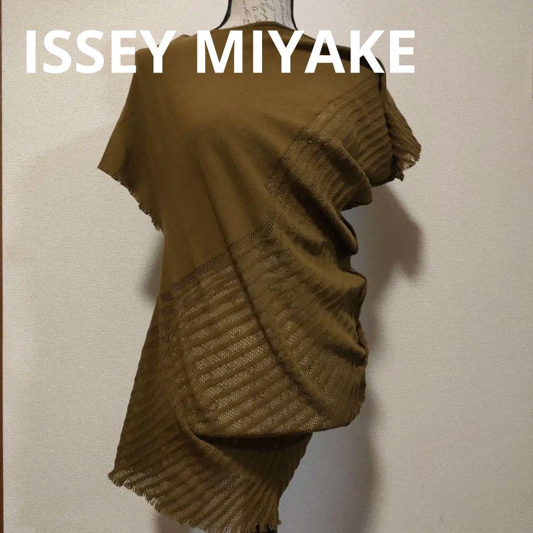 e45 超美品　イッセイミヤケ　変形カットソー　ニット　2