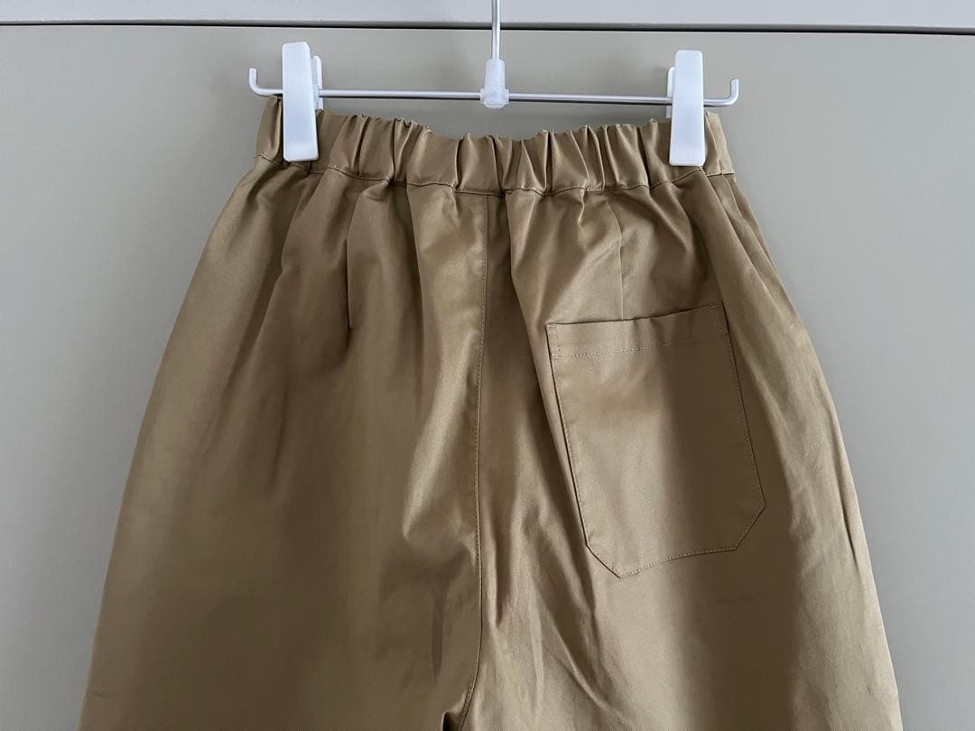 “MidiUmi”タックショートパンツ・ベージュ・未使用品