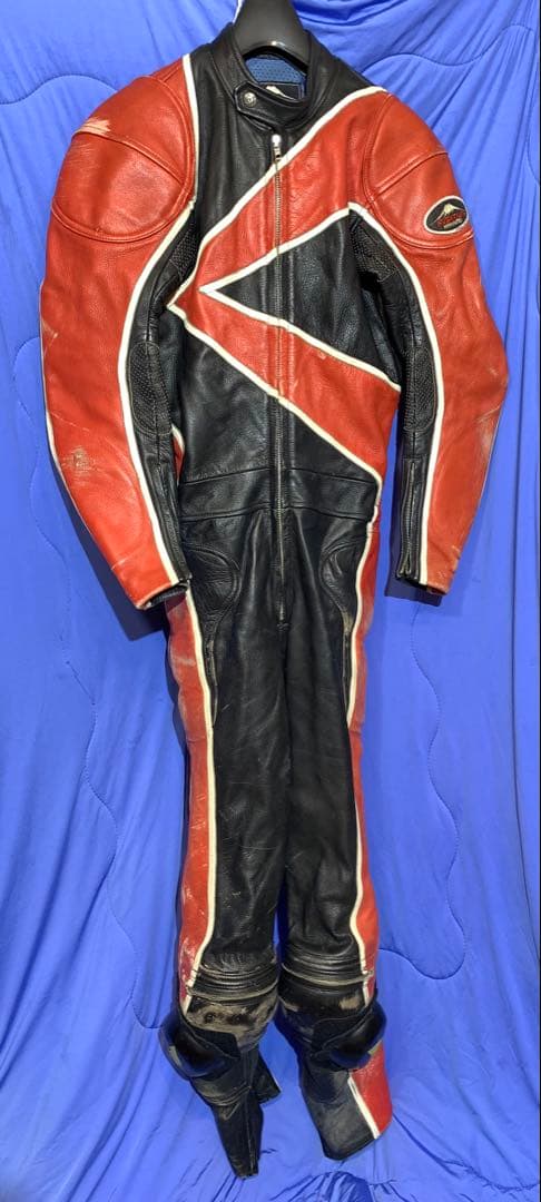 KUSHITANI バイク用革ツナギ 赤黒ストライプ Lサイズ