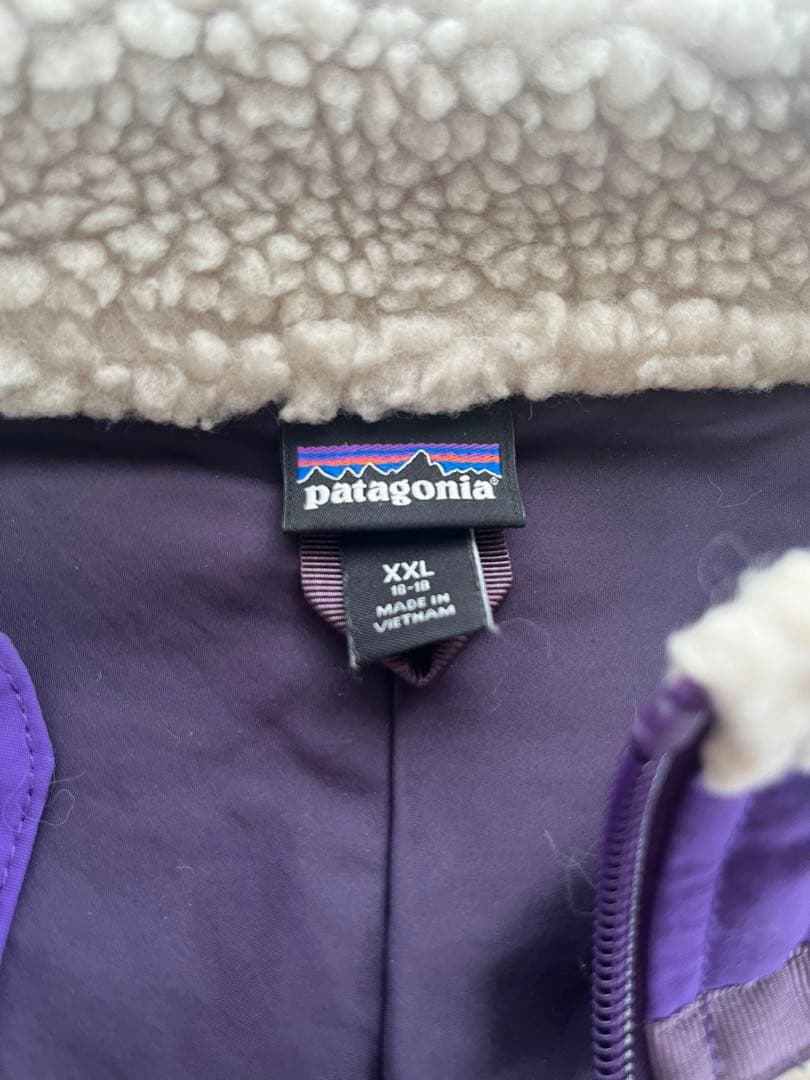 【Patagonia】パタゴニア フリースジャケット クリーム/紫 キッズXXL