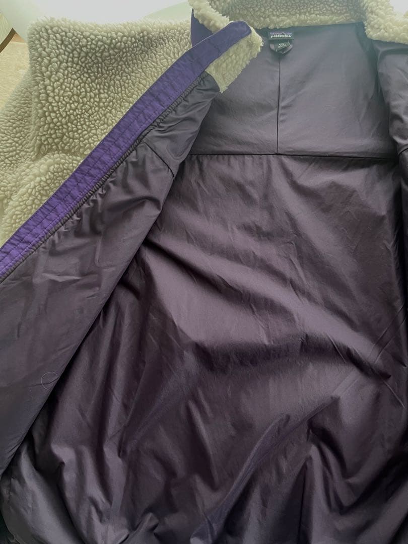 【Patagonia】パタゴニア フリースジャケット クリーム/紫 キッズXXL