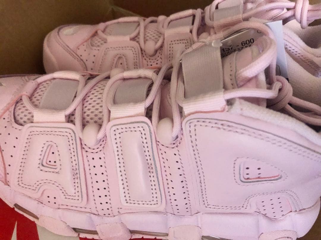 NIKE モアアップテンポ　ピンク 24.5cm