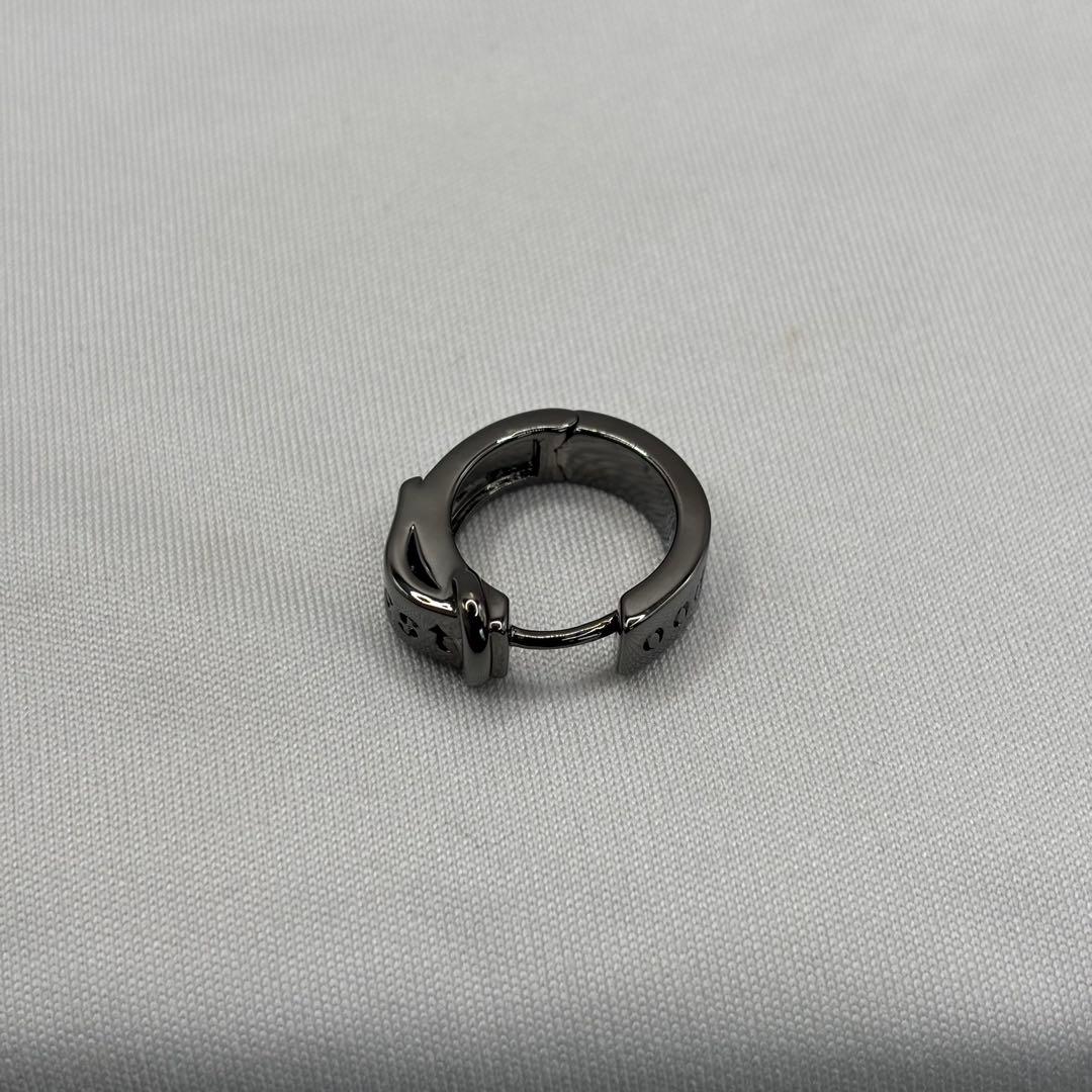 アクセサリー vivienne westwood MAN BOBBY SINGLE HOOP