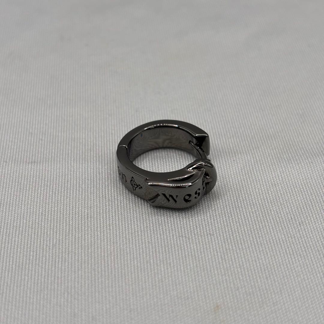 アクセサリー vivienne westwood MAN BOBBY SINGLE HOOP