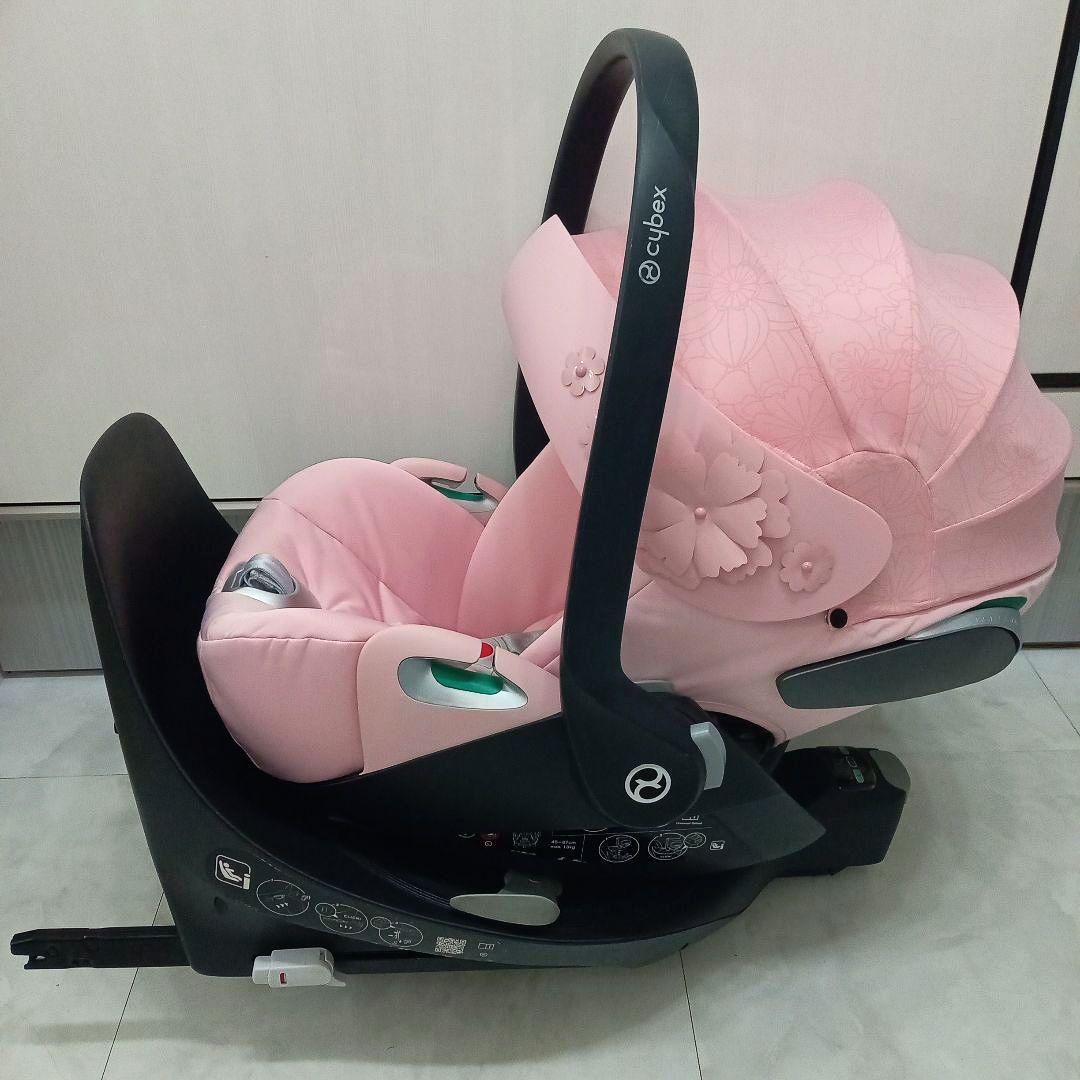 極美品♡【cybex】クラウドZ2(シンプリーフラワーズ) ＆ ベースZ2