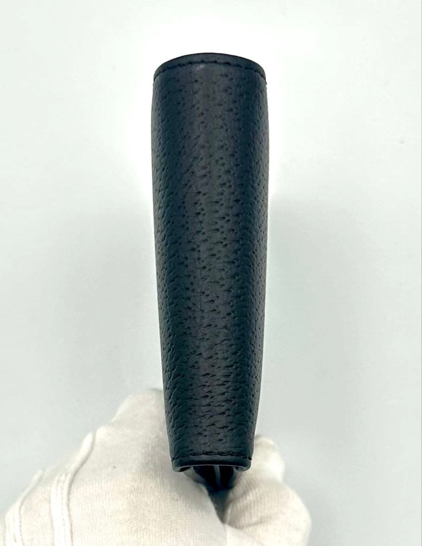 【新品★希少】 Vivienne Westwood二つ折り財布 ブラック/黒