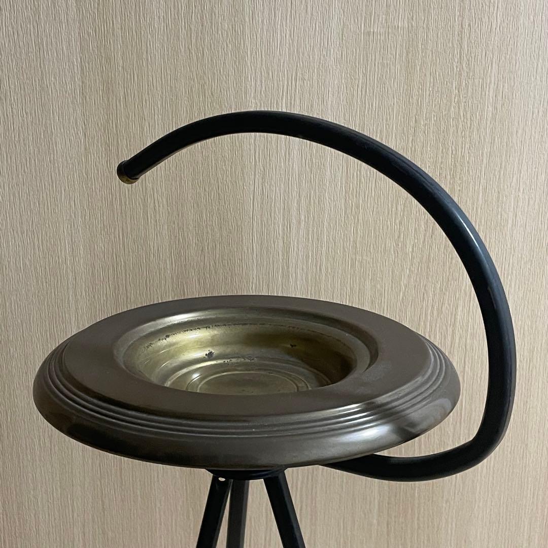 ミッドセンチュリー ポストモダン 置き方灰皿