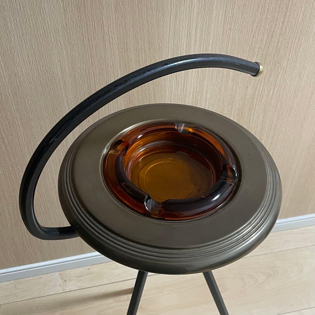 ミッドセンチュリー ポストモダン 置き方灰皿