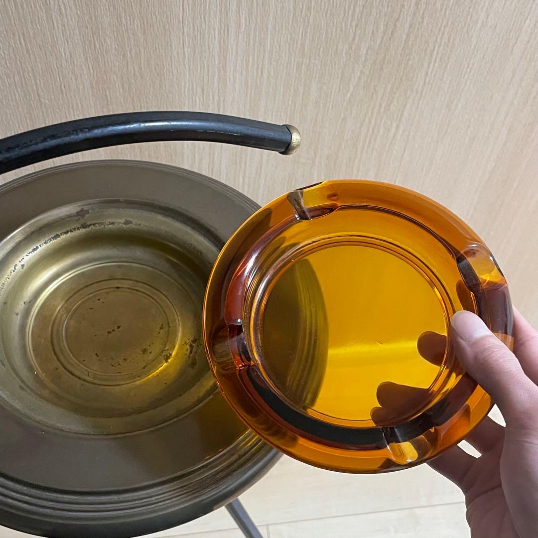 ミッドセンチュリー ポストモダン 置き方灰皿