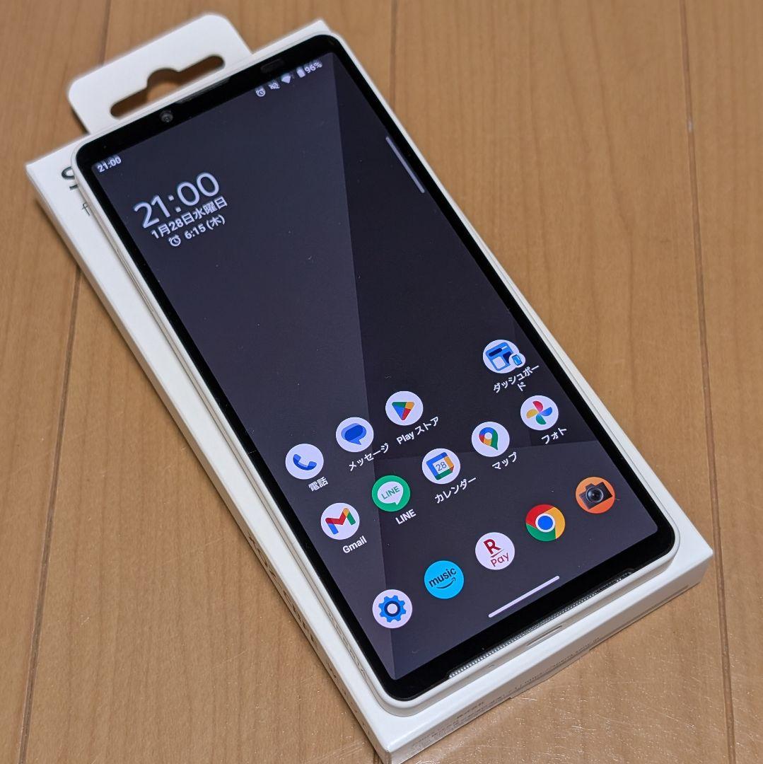 【超美品】Sony Xperia 10 VII ホワイト 本体とカバー付き