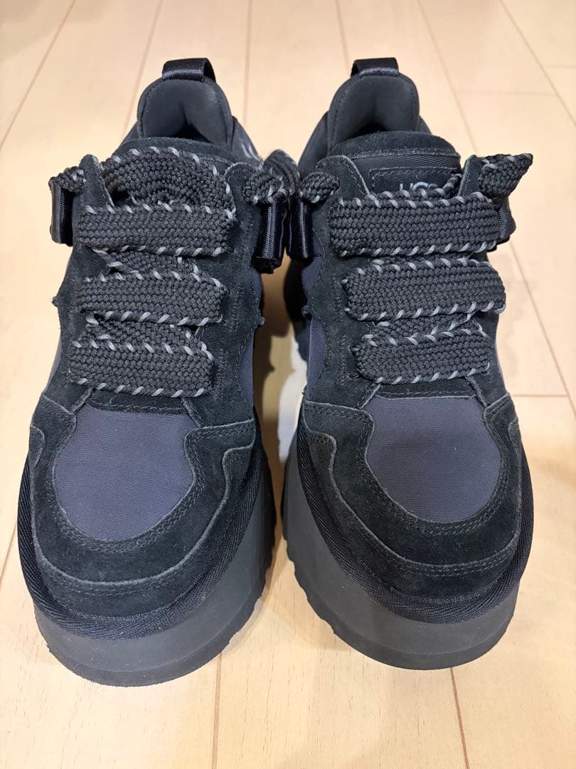 UGG アストロメル　ブラック24cm