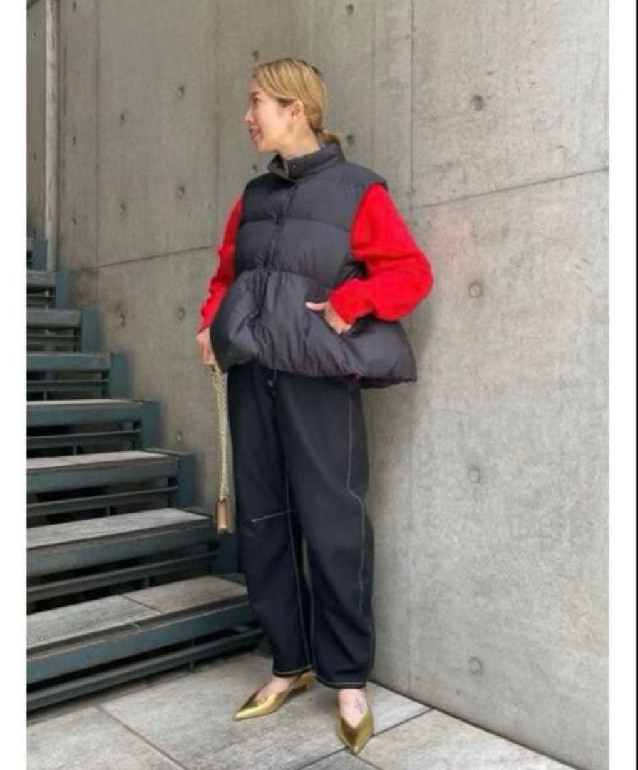 美品 PaDD エストネーション ブラック ペプラムダウンベスト S