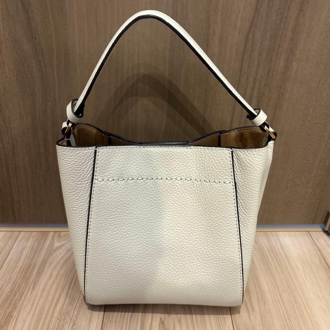 Tory Burch トリーバーチ マックグロー スモールバケットバッグ