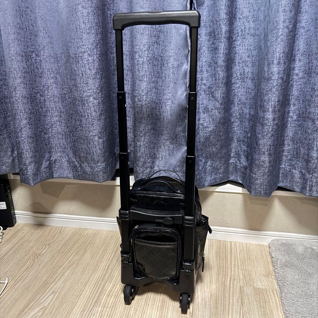 【美品】SWANY キャリーバッグ エナメル レディース