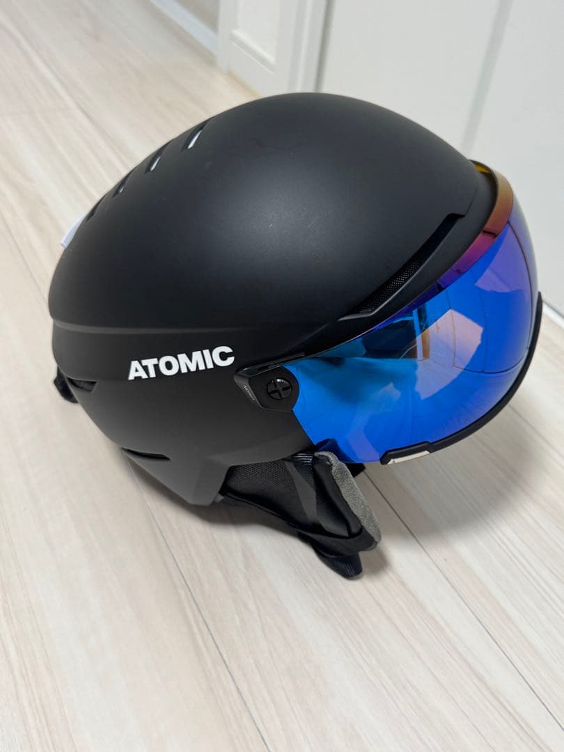 ATOMIC スキー ヘルメット 黒 青レンズ