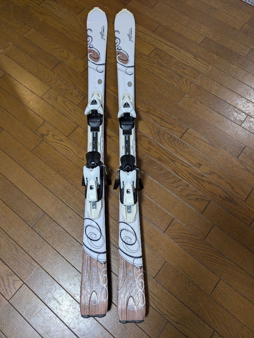 m*e様 atomic 女性向き？！ スキー板 ビンディングセット 149cm