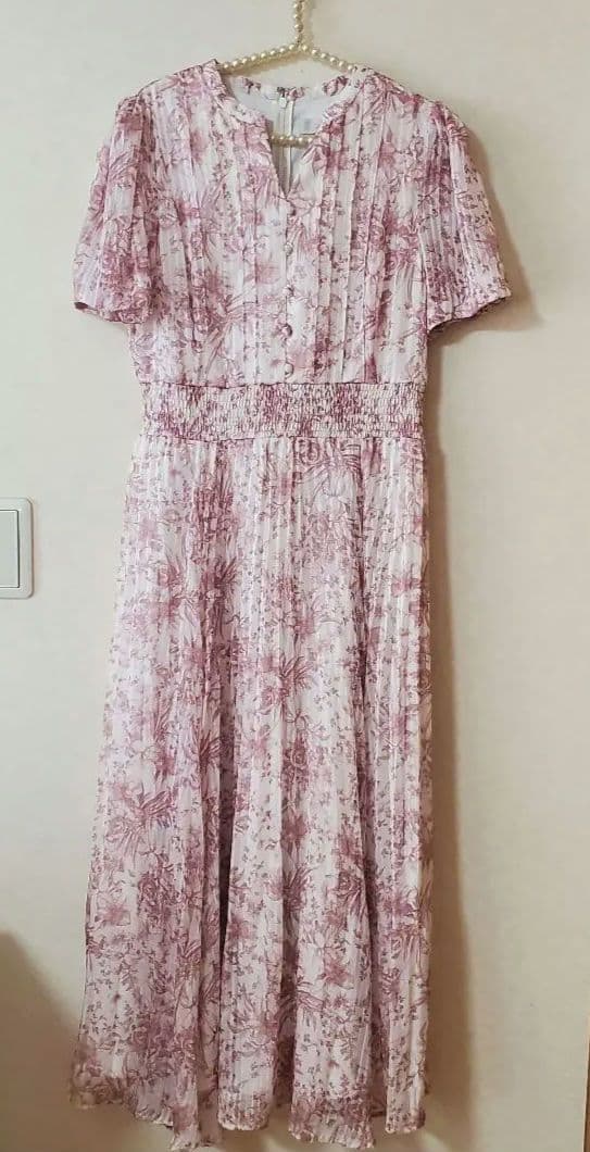 【新品未使用】セルフォード フラワープリントワンピース