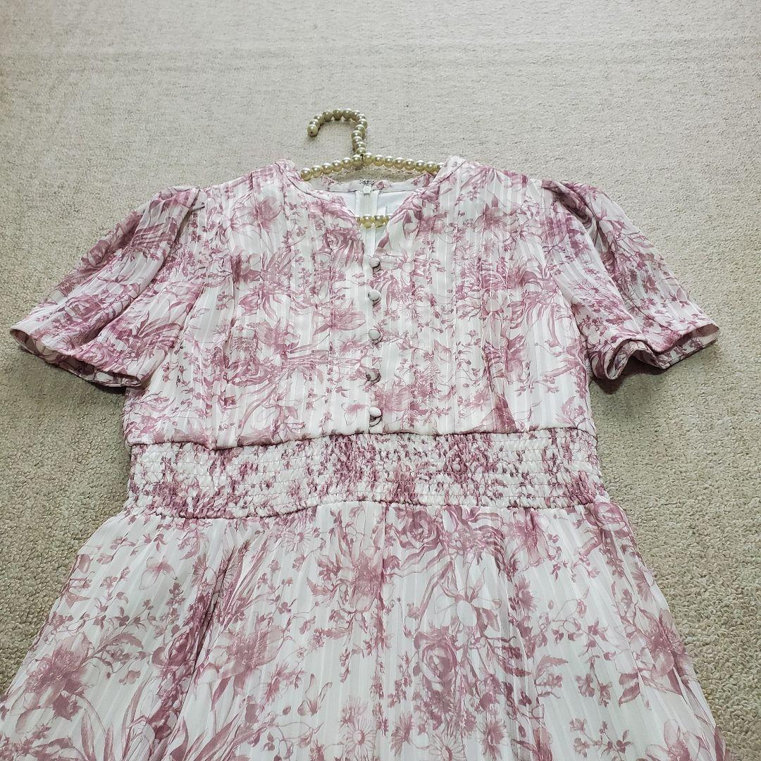 【新品未使用】セルフォード フラワープリントワンピース