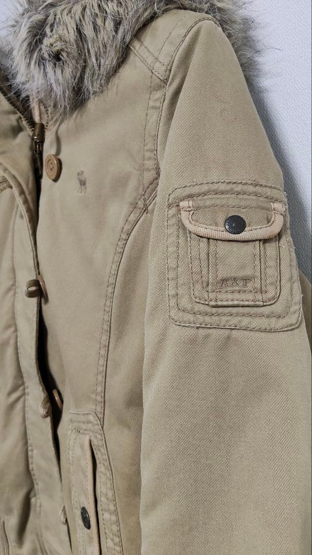 アバクロ　アウター【ベージュ】