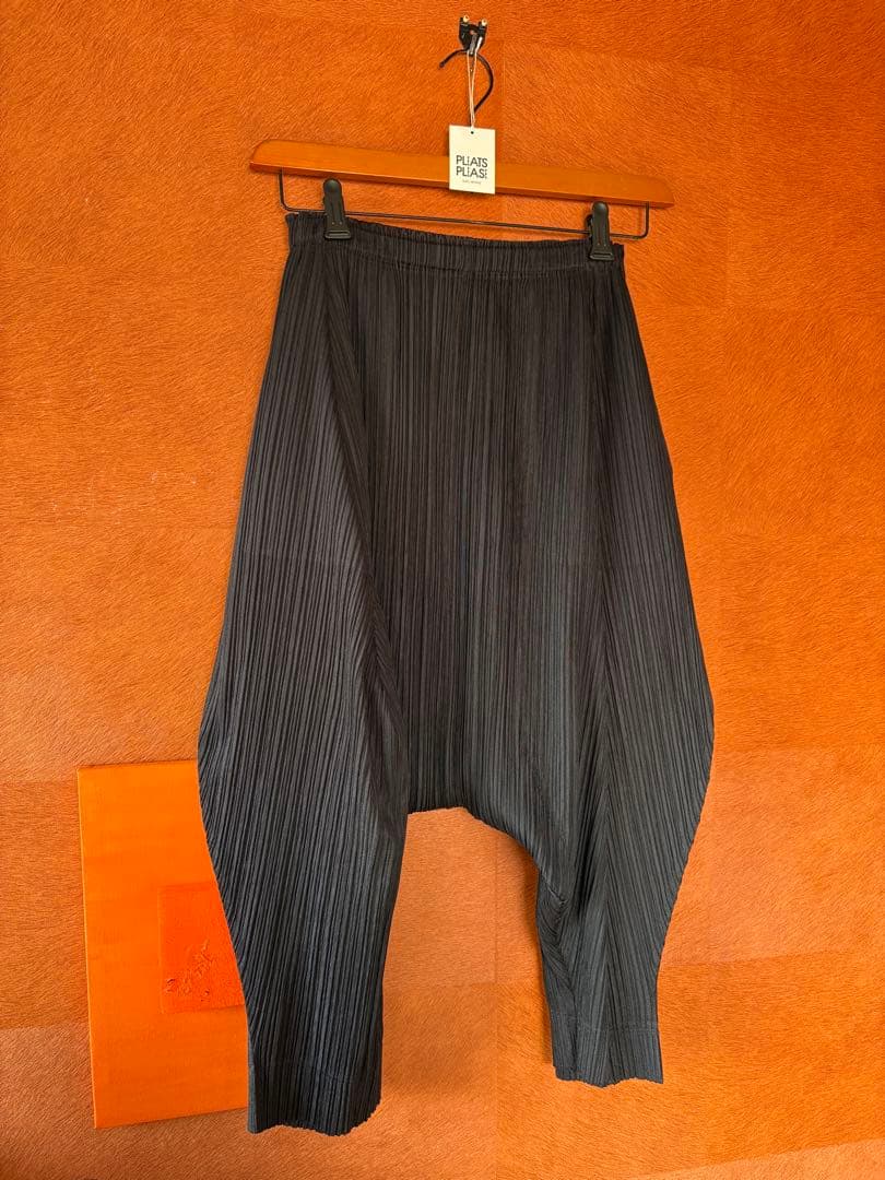 ▶︎PLEATS PLEASE ISSEY MIYAKEお洒落なサルエルパンツ◀︎