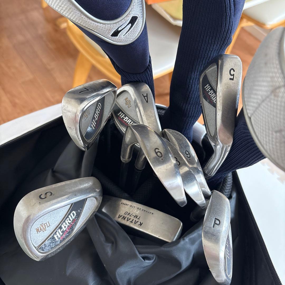 adidas キャディバッグ ホワイト・ネイビー・レッド