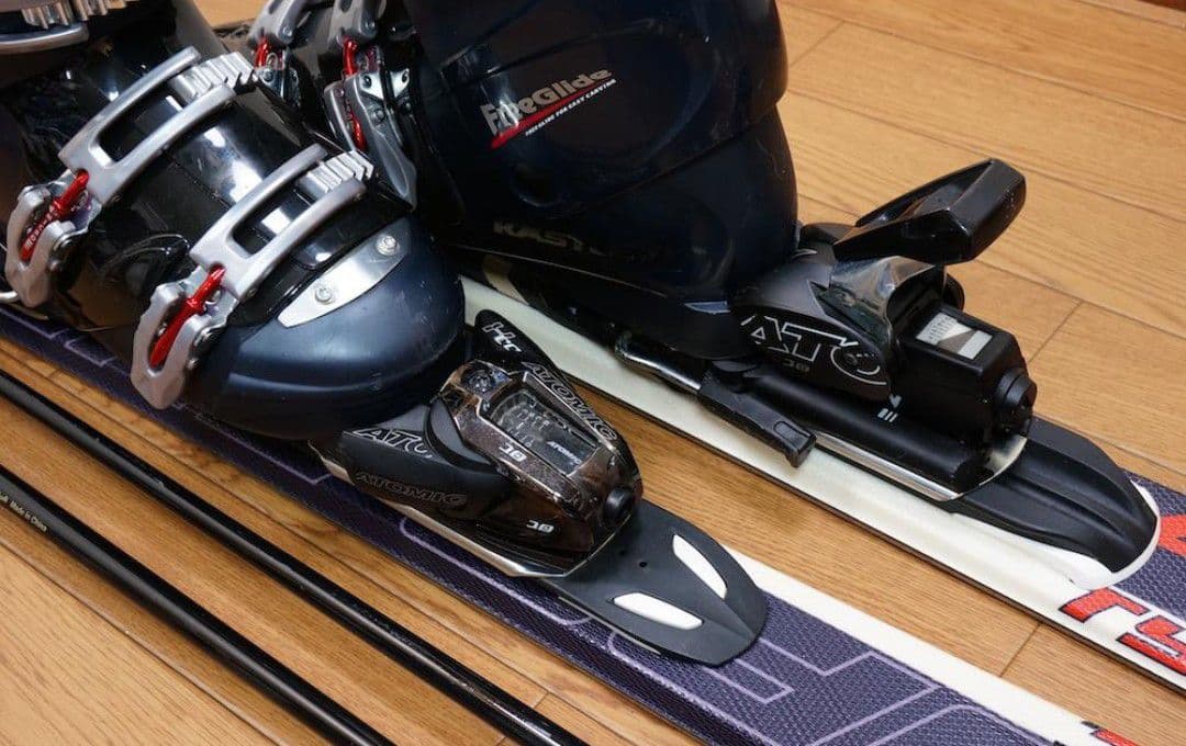 (9/26まで出品)157cm 靴27cm ATOMIC スキーセット 中古