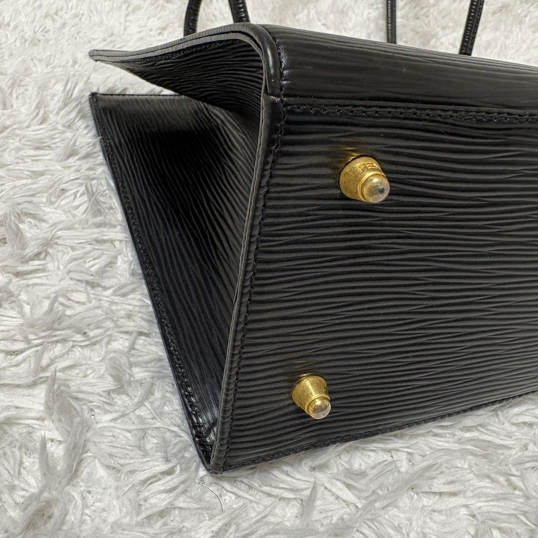 FENDI ✨【美品】✨　エピ　ショルダーバッグ　トートバッグ　ロゴ