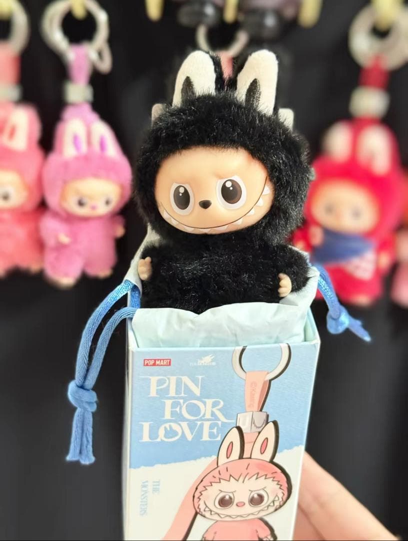 『Rセット』POPMART LABUBU PIN FOR LOVE キーホルダー