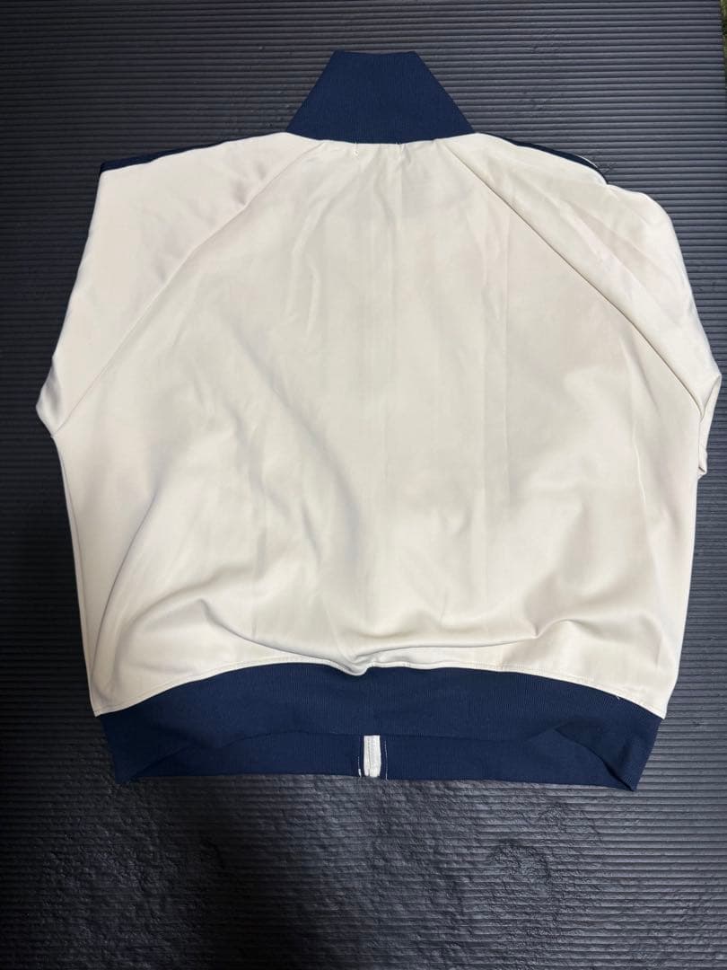 chillfar チルファー　トラックジャケット　アイボリー