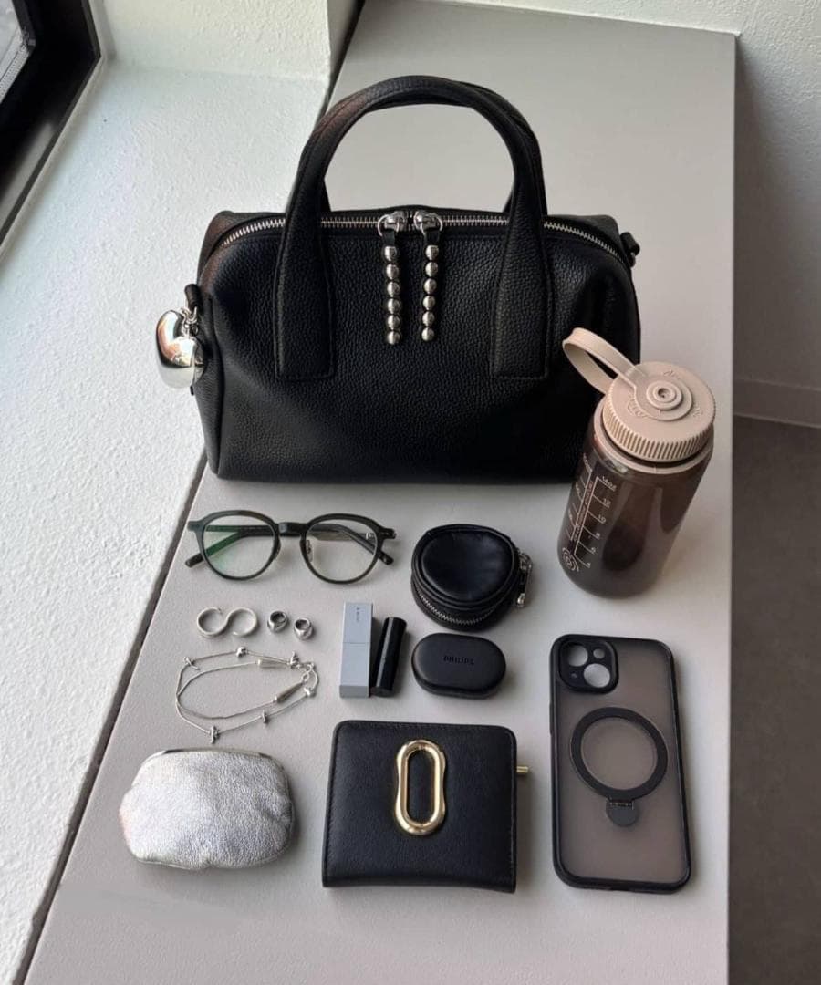 ear PAPILLONNER 2WAY スタッズボストンバッグ ブラック 本革