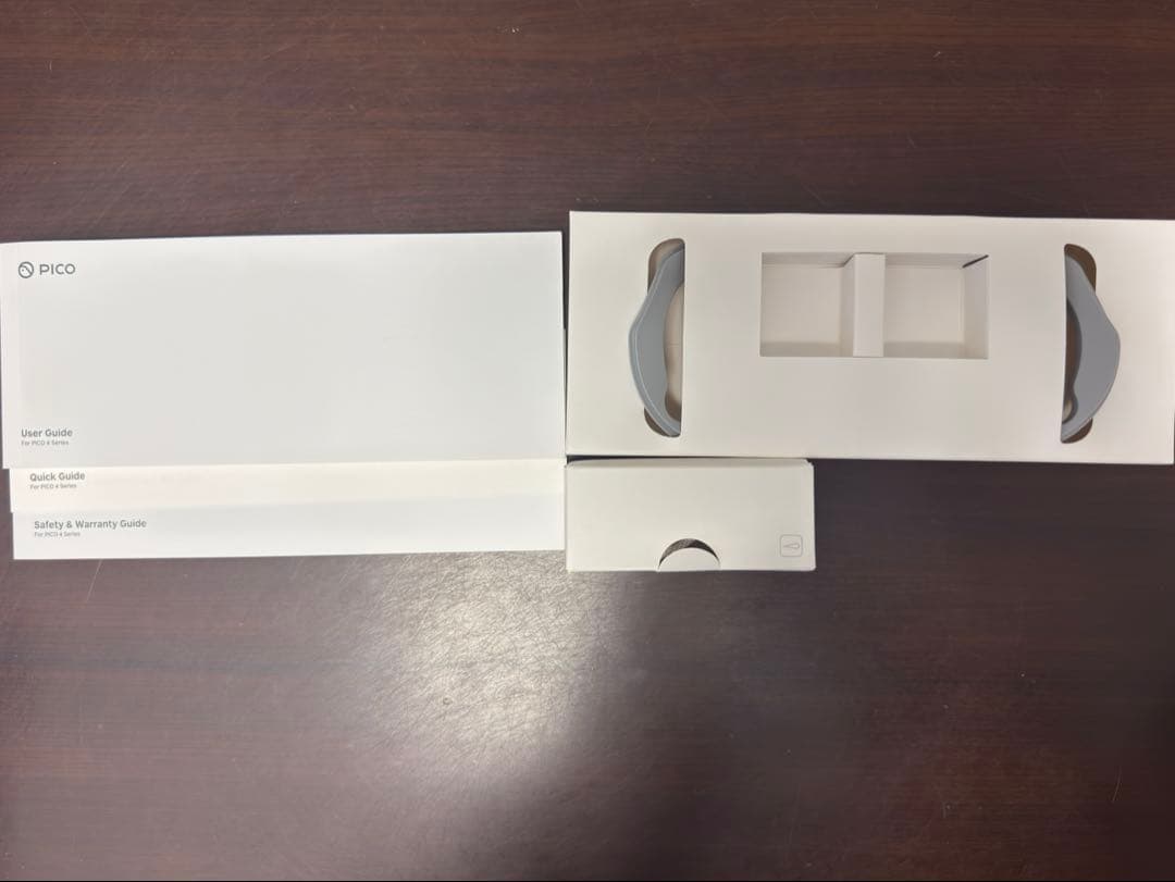 【期間限定お値下げ中！！】PICO 4 VRヘッドセット