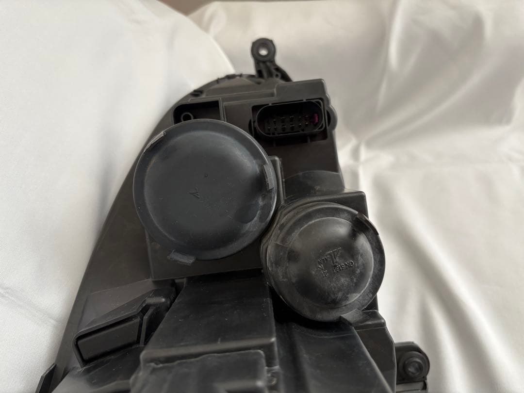 ゴルフ5GTI 左側ヘッドライト　キセノン【純正品】