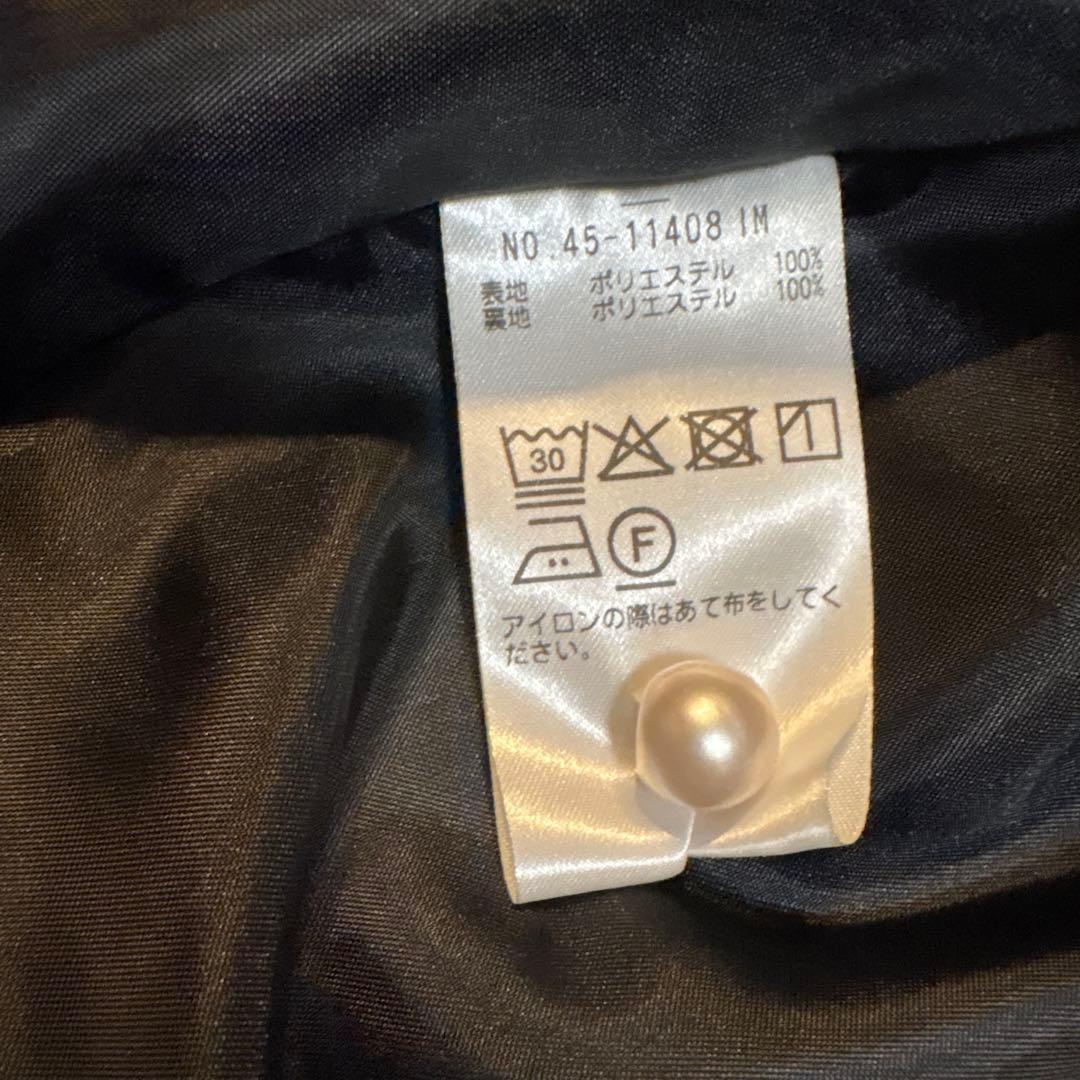 【strawberry fields 】新品　Vネック　パール釦　ワンピース